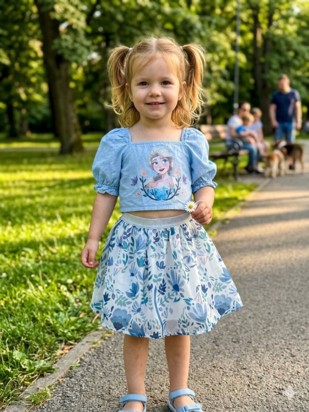 Disney Frozen Elsa Puff Sleeve Top and Floral Skirt Set in Blue Size 4-5 year